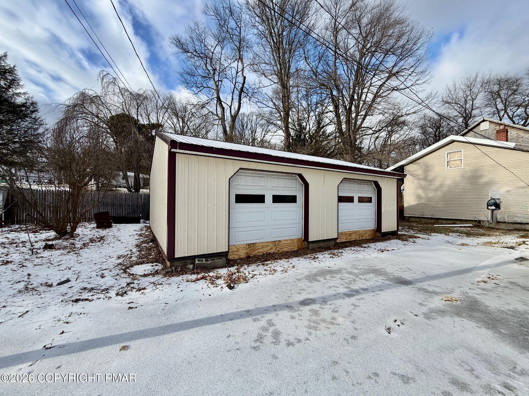 197 Highway 715 Brodheadsville, PA 18322 - Photo 5 of 20 IMG_2558