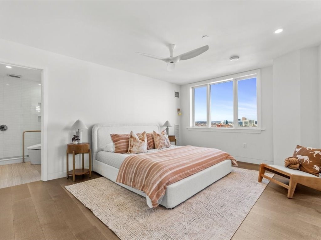 10 Rogers Street, Unit PH4 Cambridge, MA 02142 - Photo 16 of 28