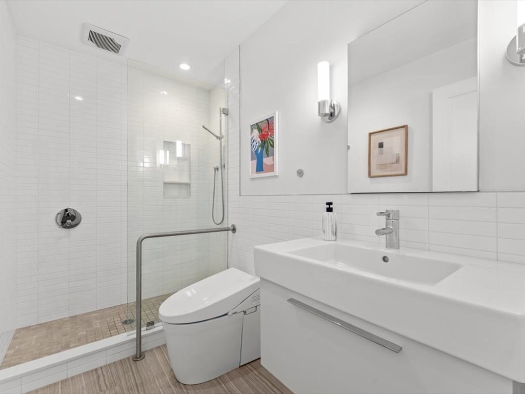 10 Rogers Street, Unit PH4 Cambridge, MA 02142 - Photo 19 of 28