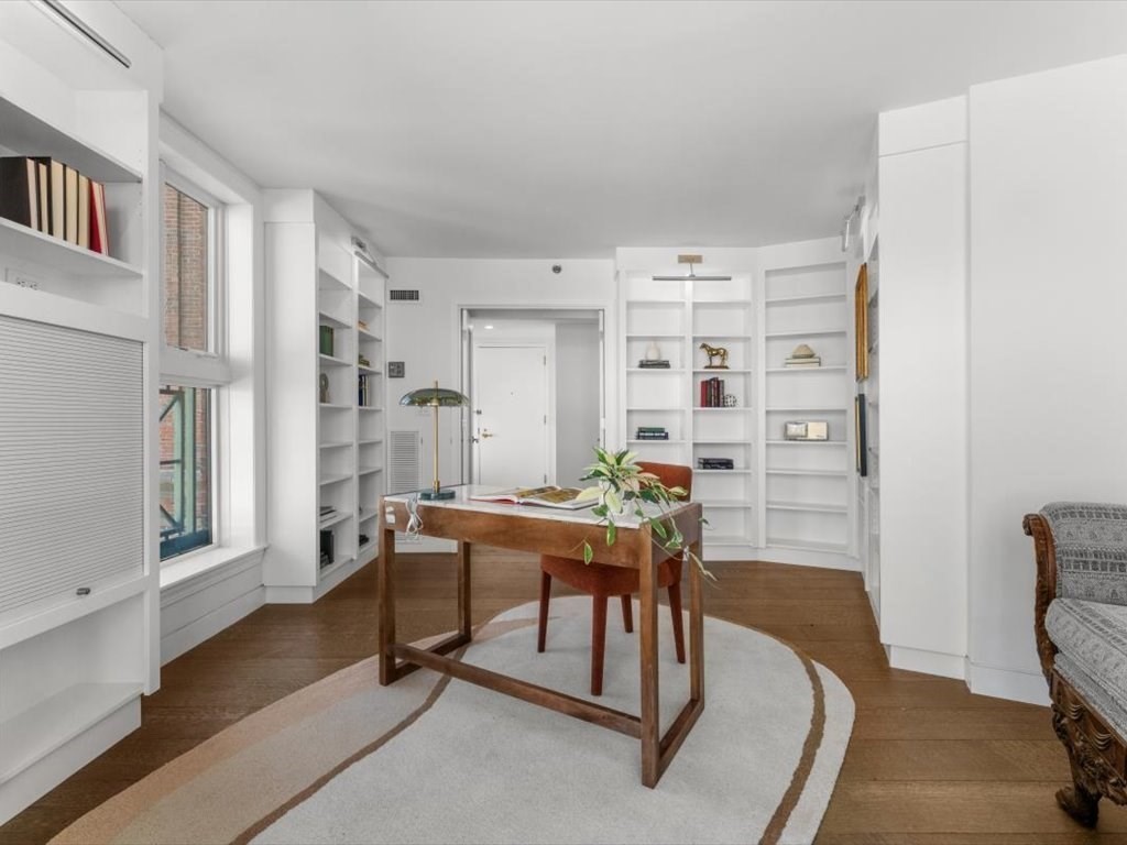 10 Rogers Street, Unit PH4 Cambridge, MA 02142 - Photo 21 of 28