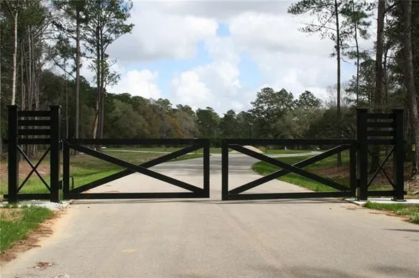 $299,000 | 21125 Little River Bend, Covington, LA 70433