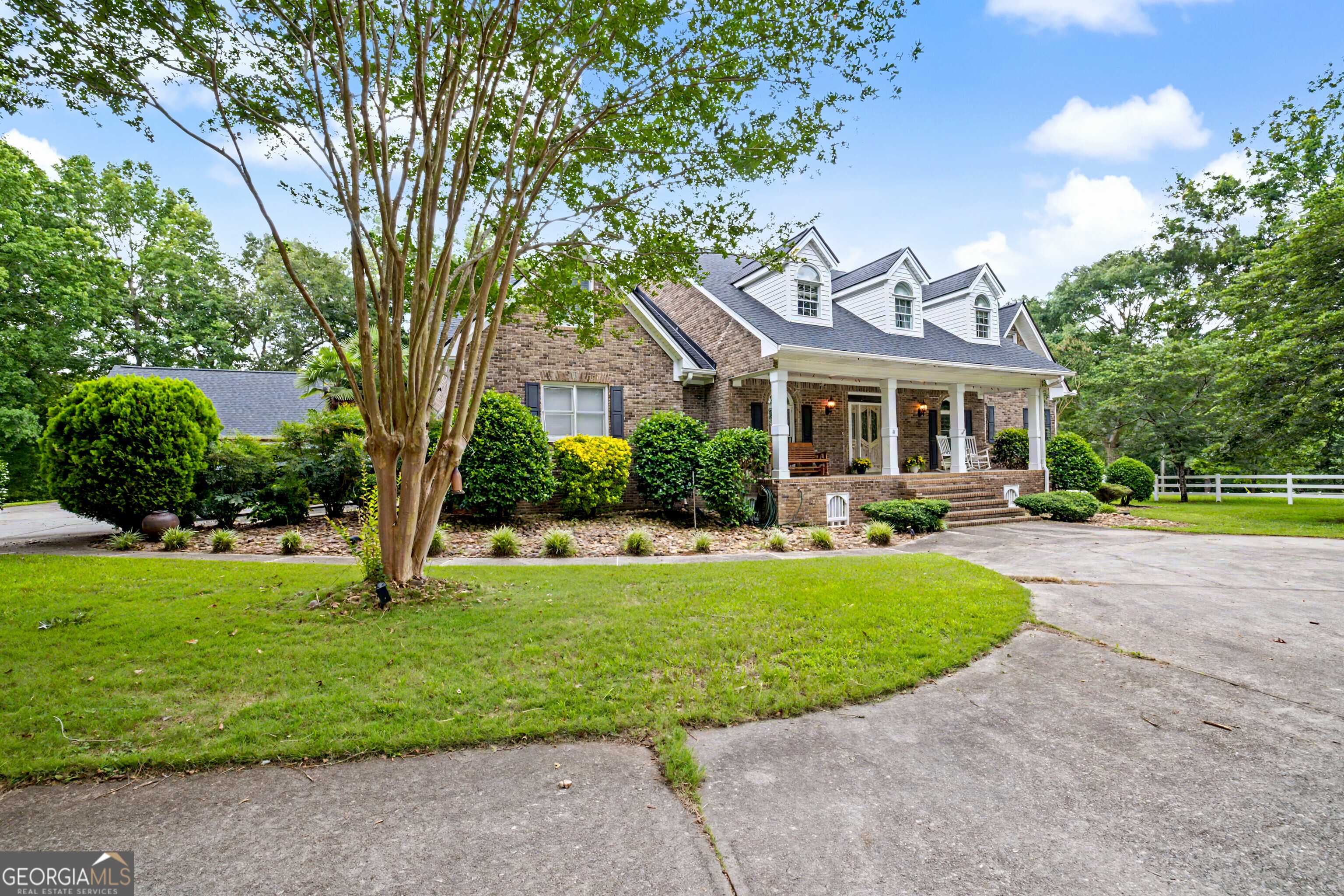 13700 Hughes Crossing Hampton, GA 30228 - Photo 5 of 63