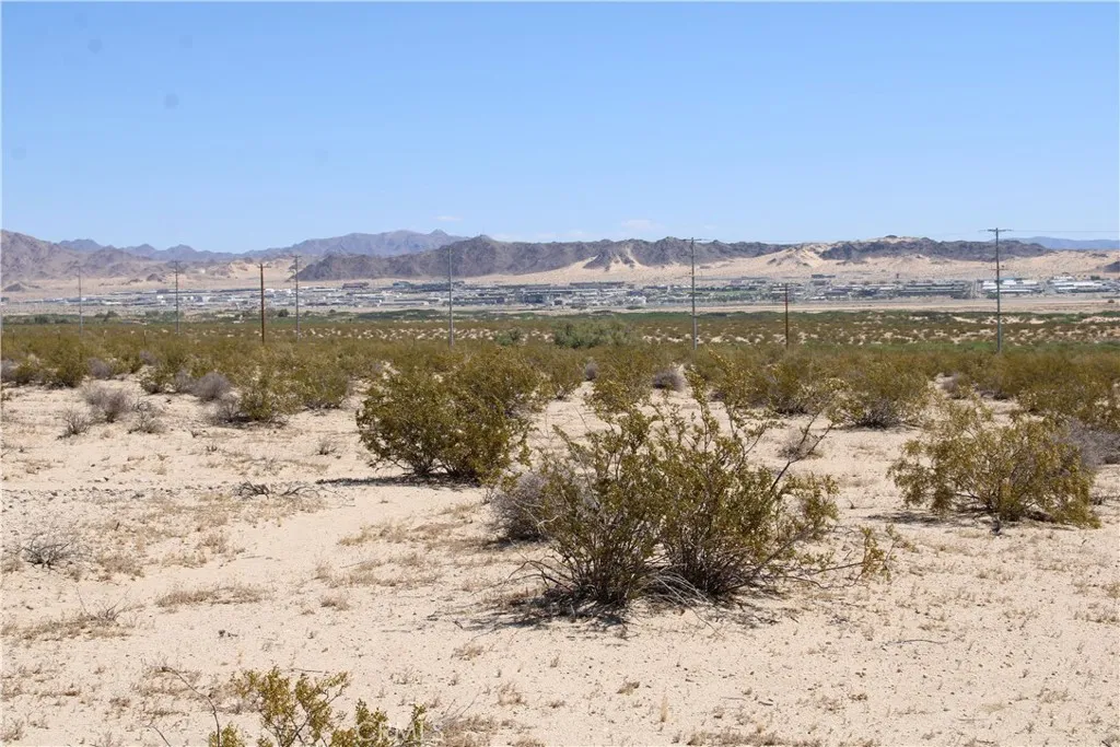 5 Morongo Road Twentynine Palms, CA 92277 - Photo 9 of 21