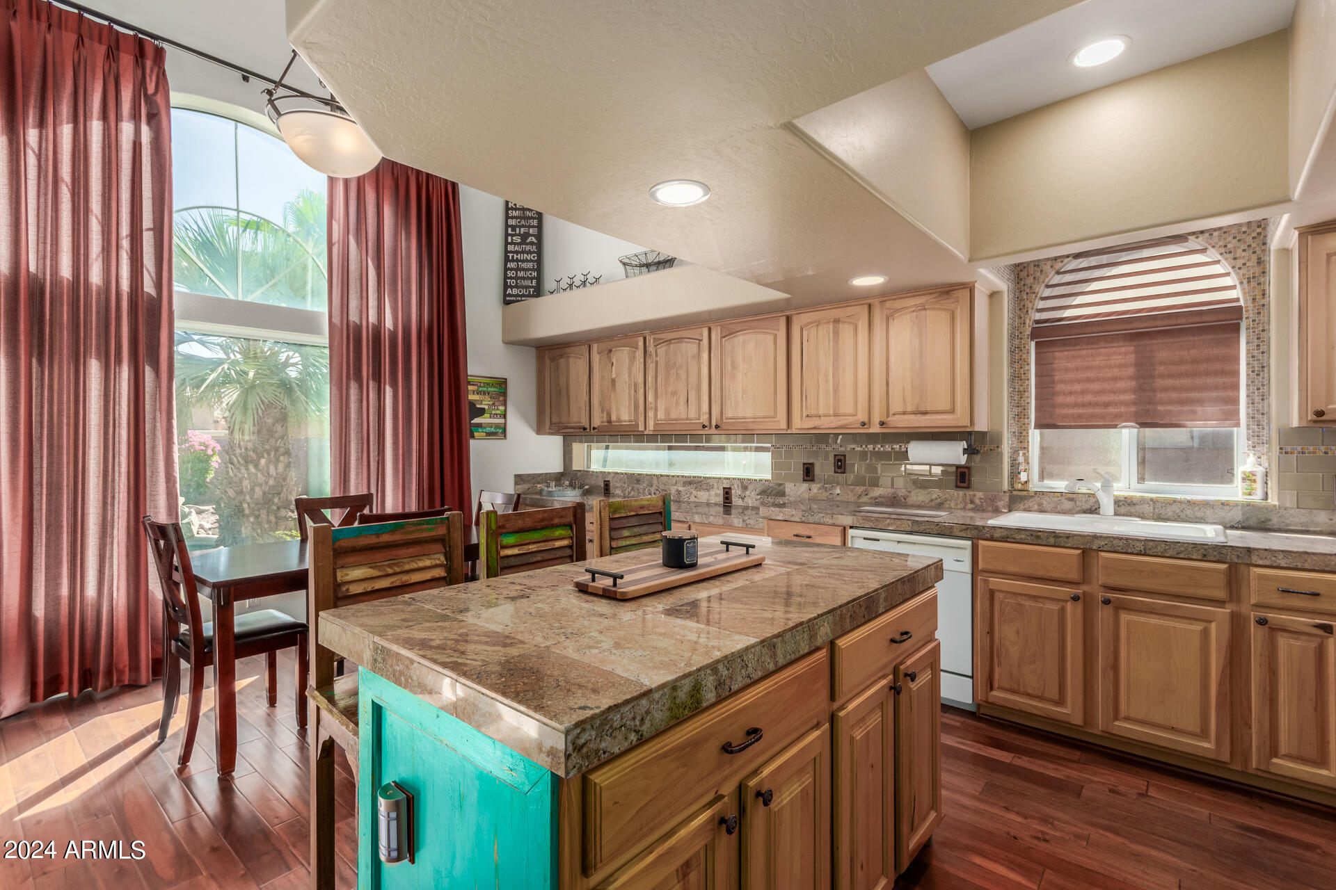 15755 West Redfield Road Surprise, AZ 85379 - Photo 13 of 31