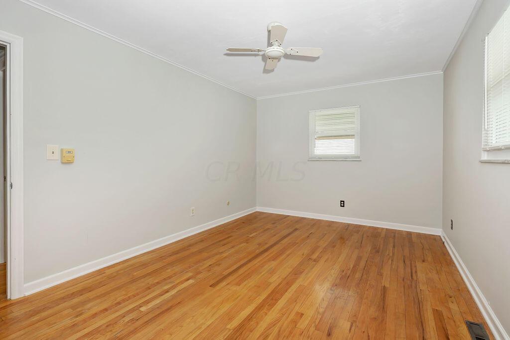 918 Farnham Road Columbus, OH 43220 - Photo 30 of 77 Bedroom