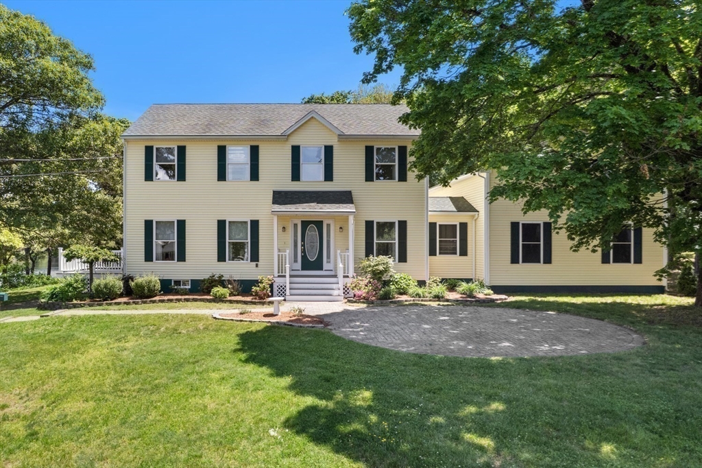 53 Farm Street Blackstone, MA 01504 - Photo 3 of 42