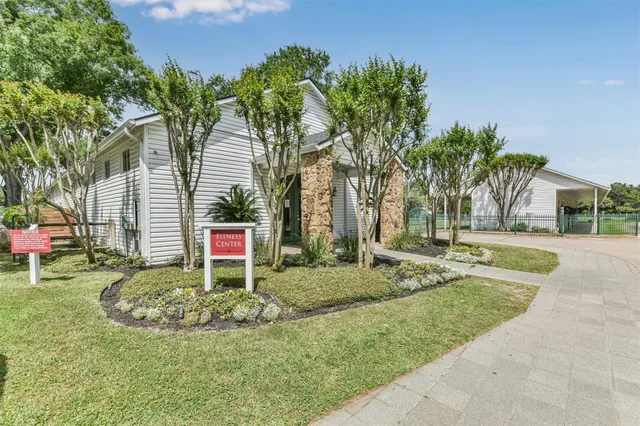 $3,300 | 9535 Empress Crossing Drive, Spring, TX 77379