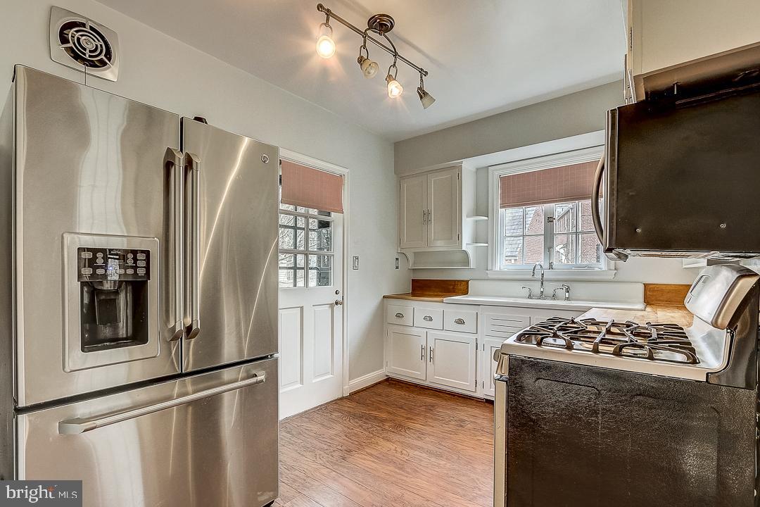 348 Broadmoor Road Baltimore, MD 21212 - Photo 15 of 39