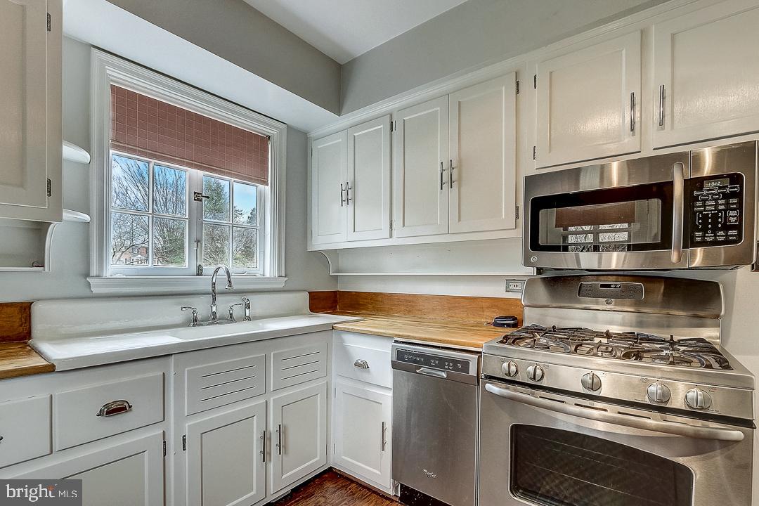 348 Broadmoor Road Baltimore, MD 21212 - Photo 17 of 39