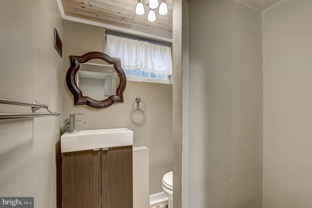 348 Broadmoor Road Baltimore, MD 21212 - Photo 19 of 39