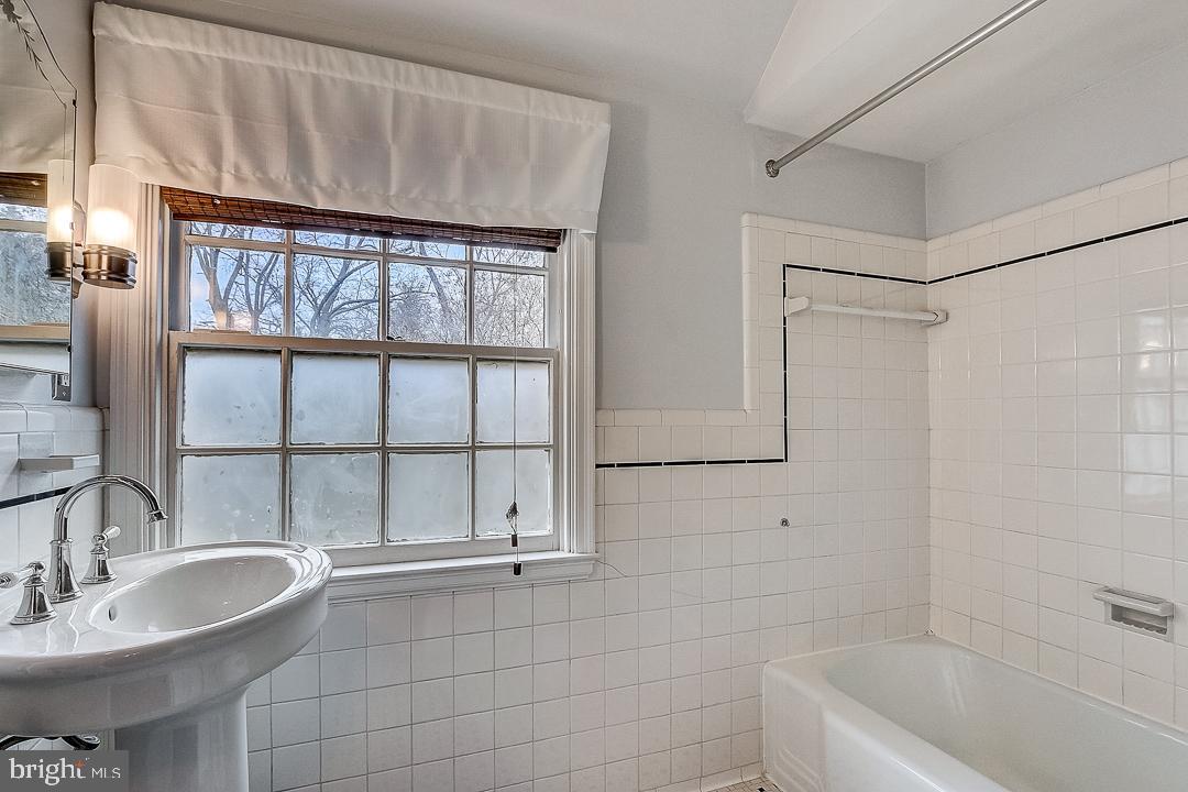 348 Broadmoor Road Baltimore, MD 21212 - Photo 27 of 39
