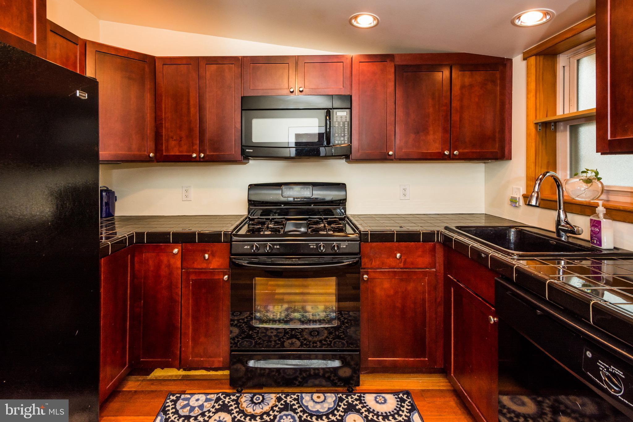 1510 Riverside Avenue Baltimore, MD 21230 - Photo 12 of 24 Kitchen