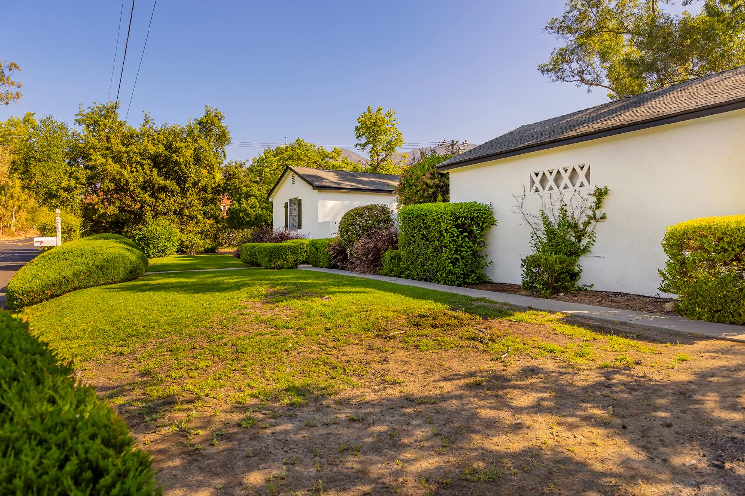 212 Foothill Road Ojai, CA 93023 - Photo 9 of 31