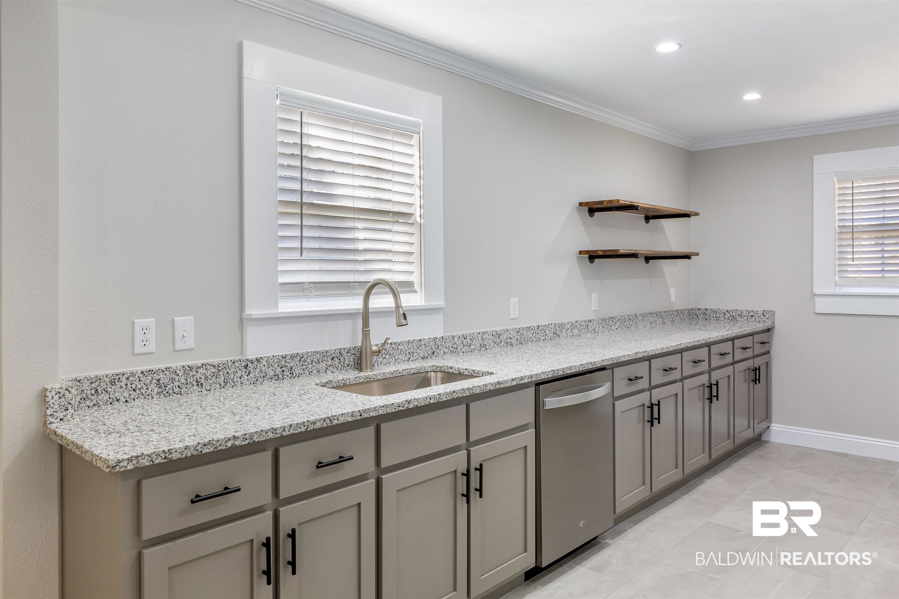 18700 Fairground Road Robertsdale, AL 36567 - Photo 5 of 33
