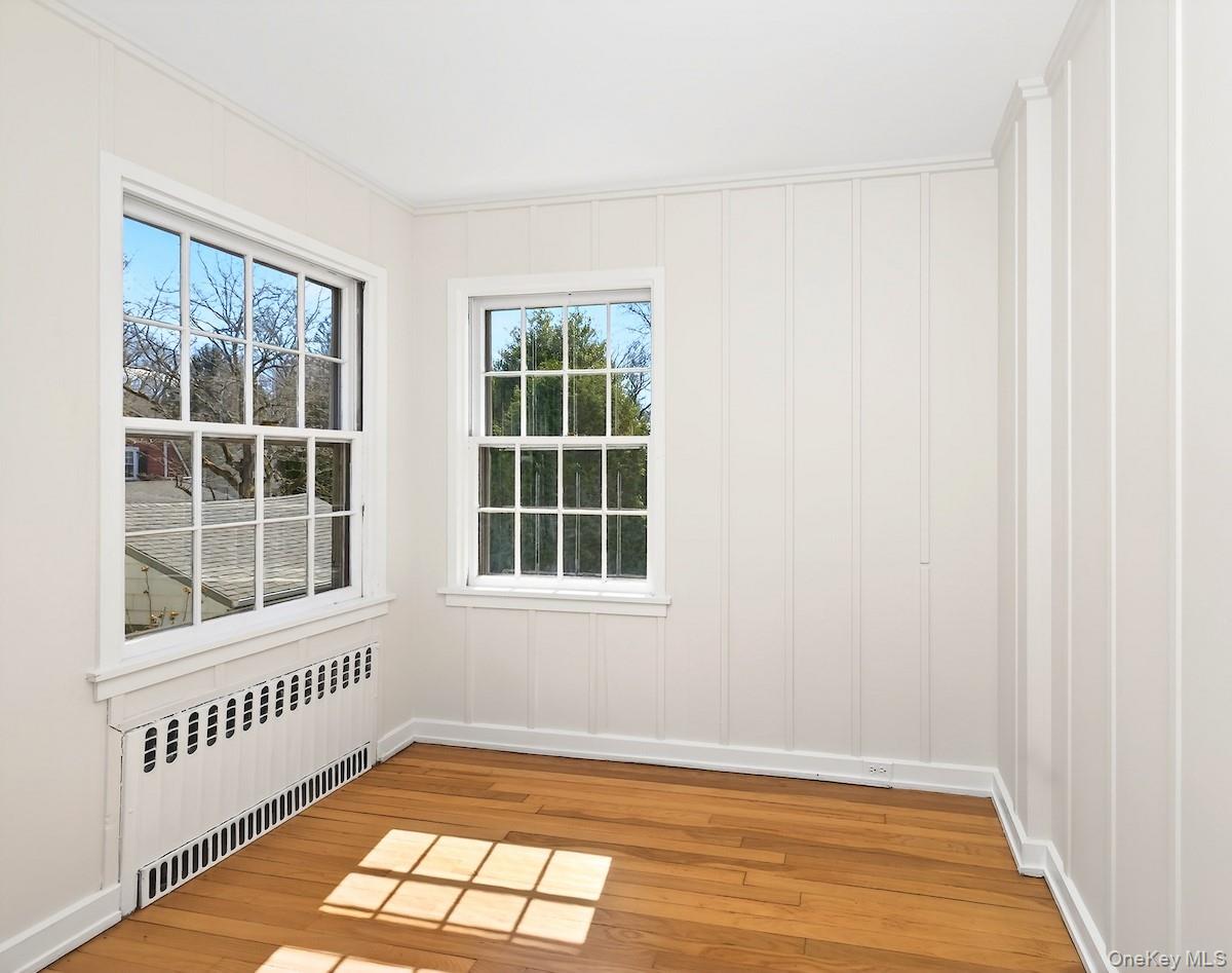 48 Fenwick Road Hastings-on-Hudson, NY 10706 - Photo 33 of 40 an empty room with windows