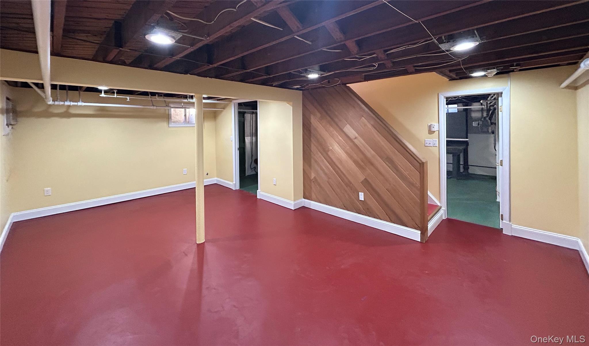48 Fenwick Road Hastings-on-Hudson, NY 10706 - Photo 38 of 40 a view of an empty room