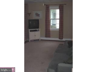 31 James Road Hatboro, PA 19040 - Photo 2 of 6