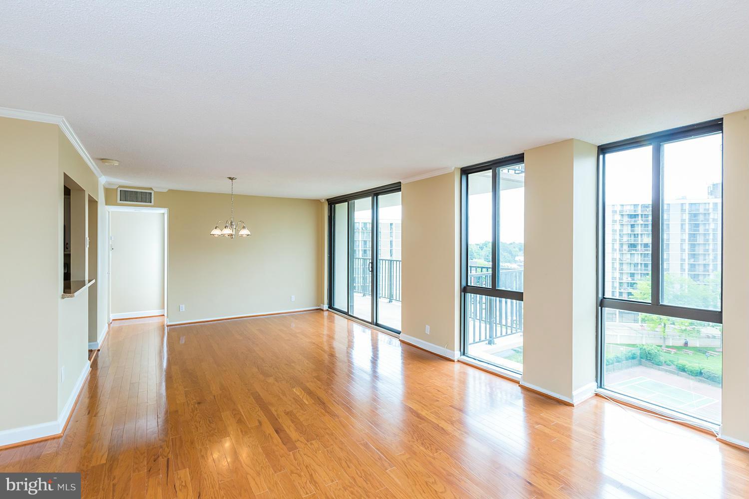 6800 Fleetwood Road, Unit 1020 McLean, VA 22101 - Photo 4 of 14 Interior (General)