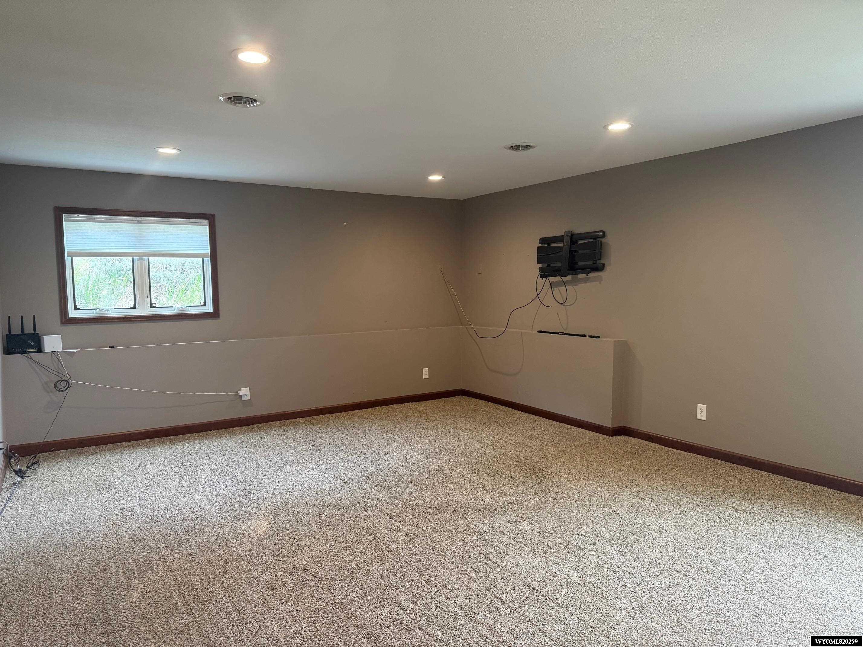 1421 Mountain View Boulevard Rawlins, WY 82301 - Photo 12 of 32