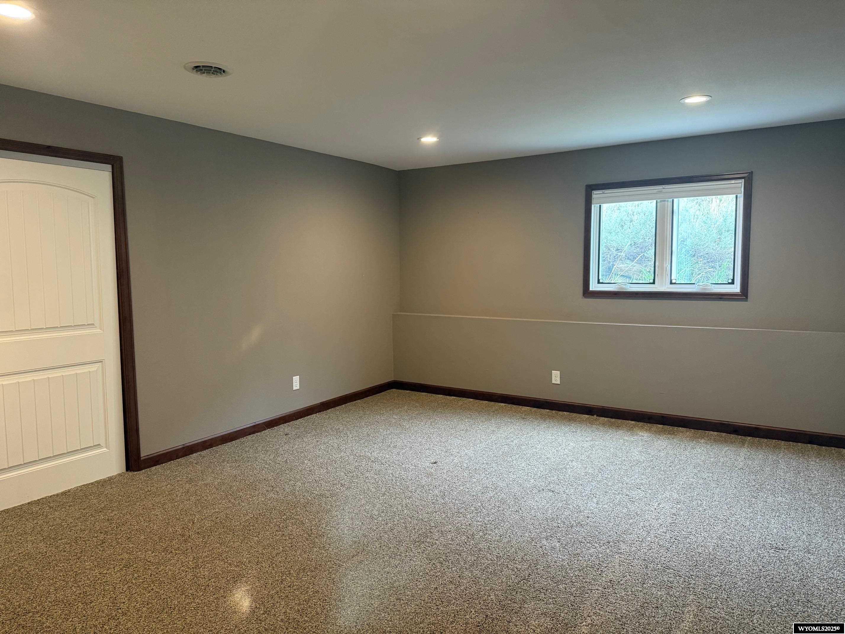 1421 Mountain View Boulevard Rawlins, WY 82301 - Photo 17 of 32