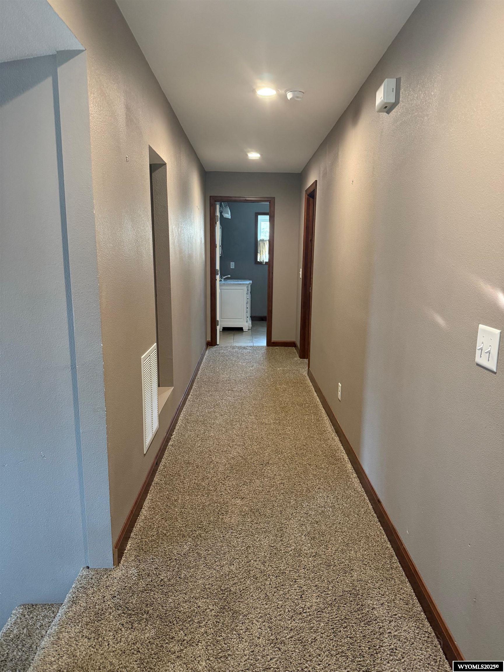 1421 Mountain View Boulevard Rawlins, WY 82301 - Photo 19 of 32