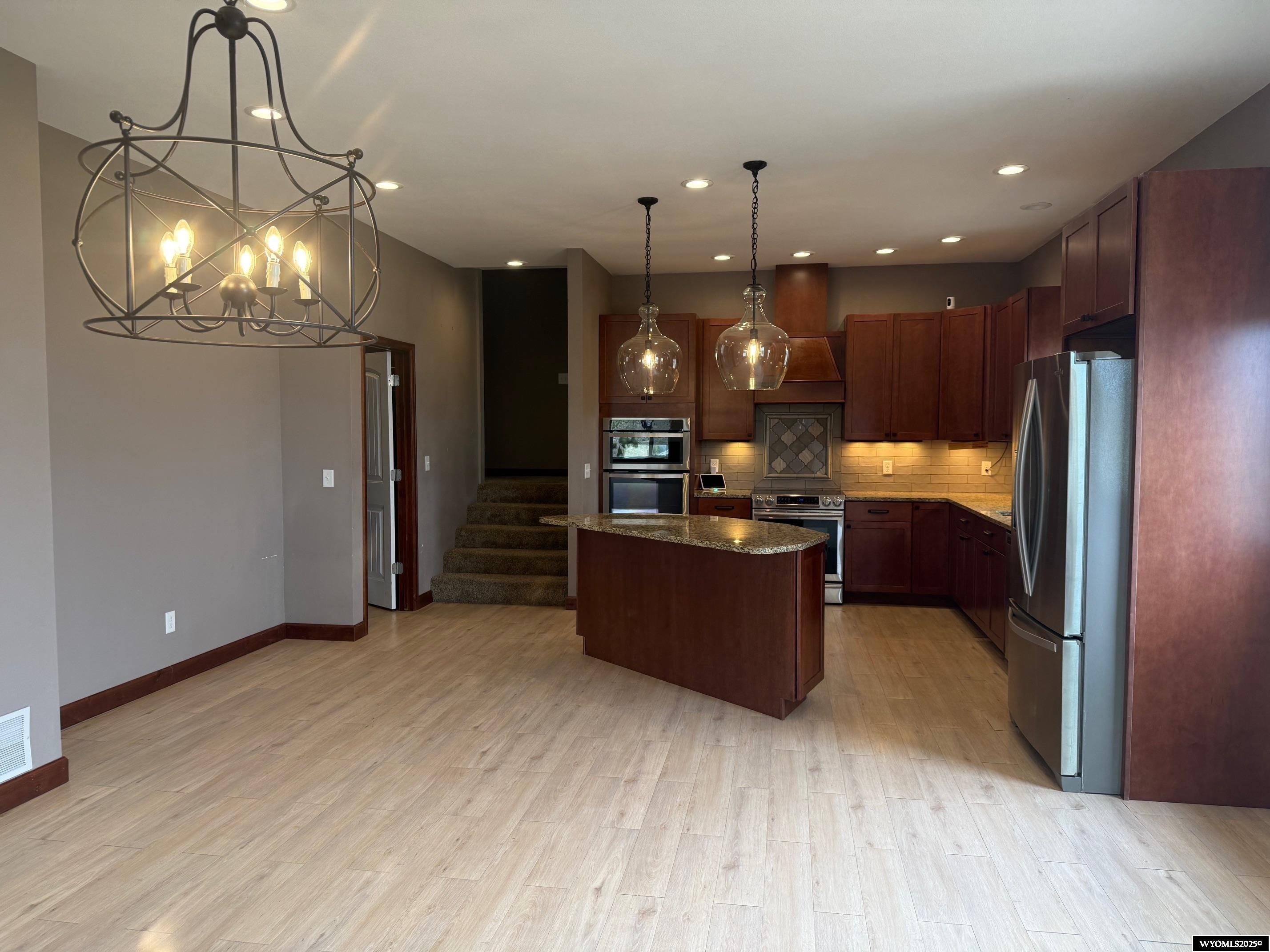 1421 Mountain View Boulevard Rawlins, WY 82301 - Photo 3 of 32