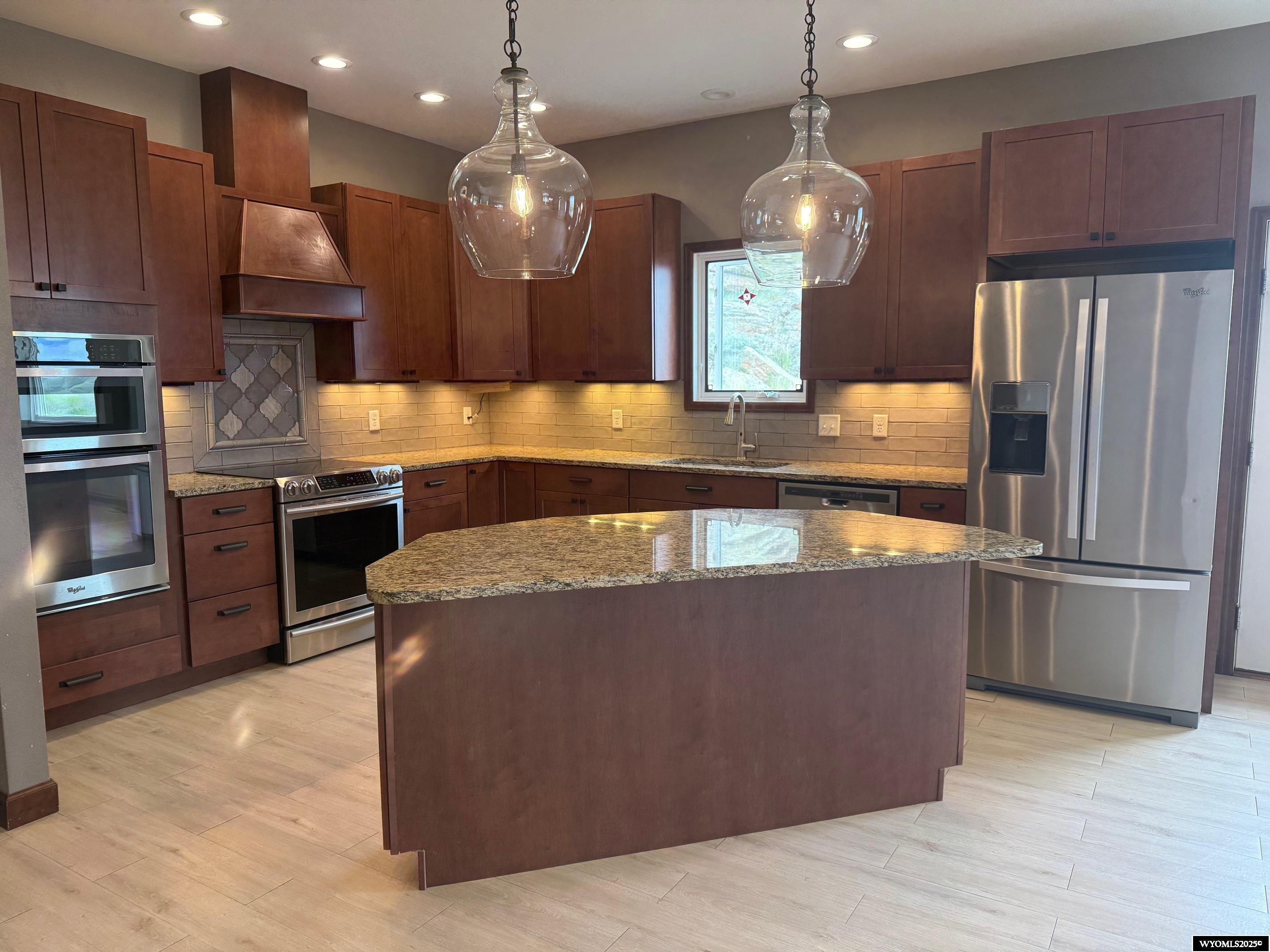 1421 Mountain View Boulevard Rawlins, WY 82301 - Photo 7 of 32