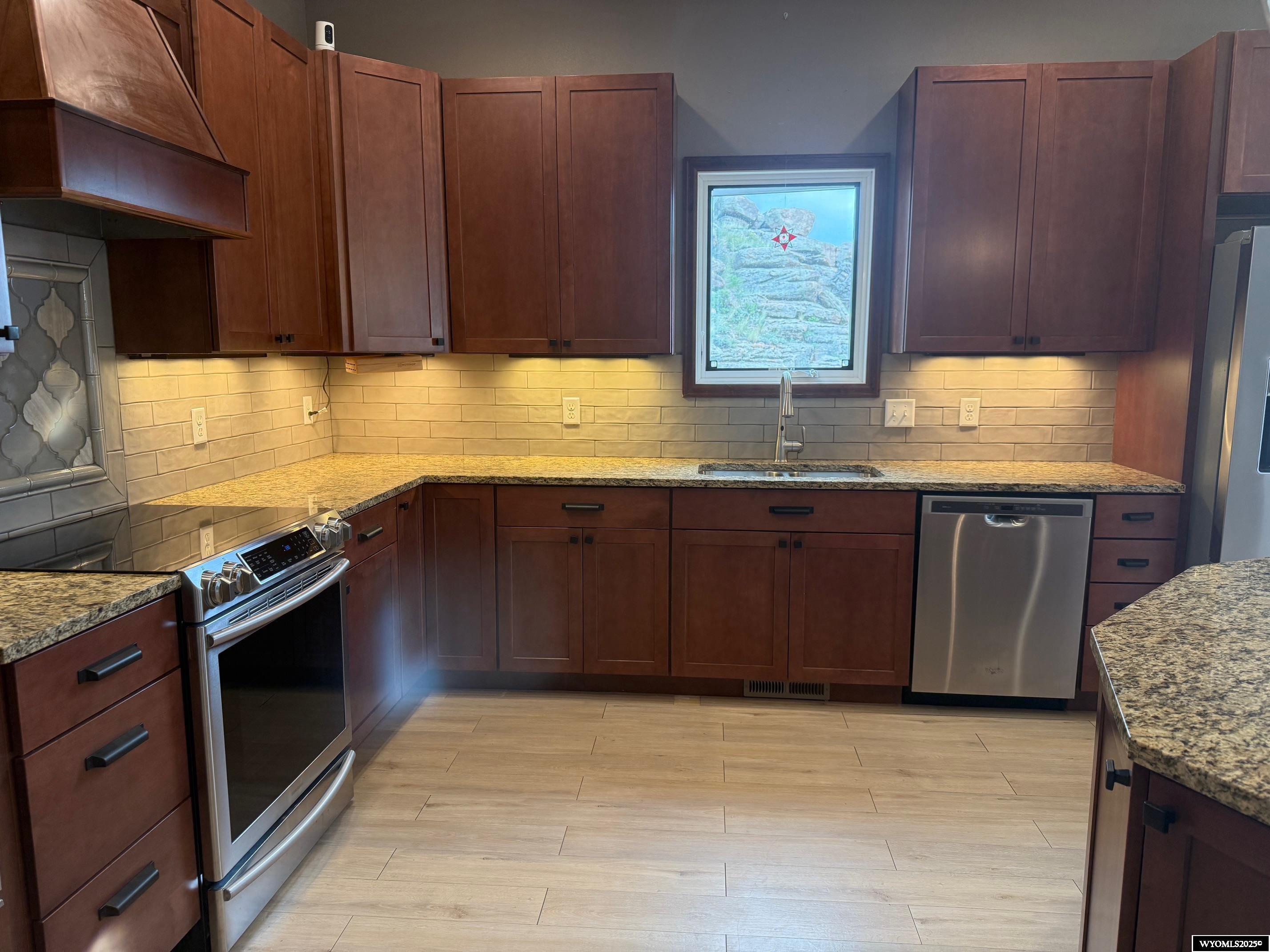 1421 Mountain View Boulevard Rawlins, WY 82301 - Photo 9 of 32