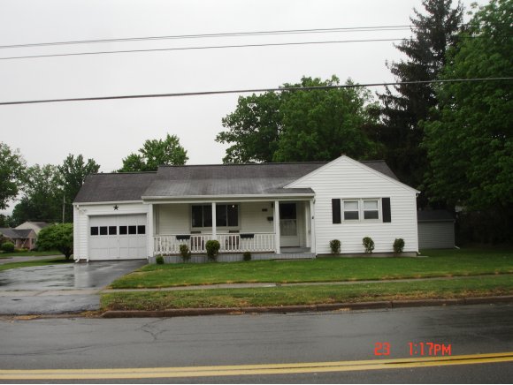 3202 Country Club Road Endwell, NY 13760 - Photo 1 of 17 Gallery Image 1
