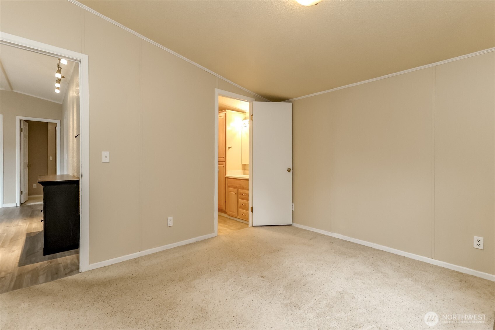 80 Northeast Bonanza Road Belfair, WA 98528 - Photo 21 of 31