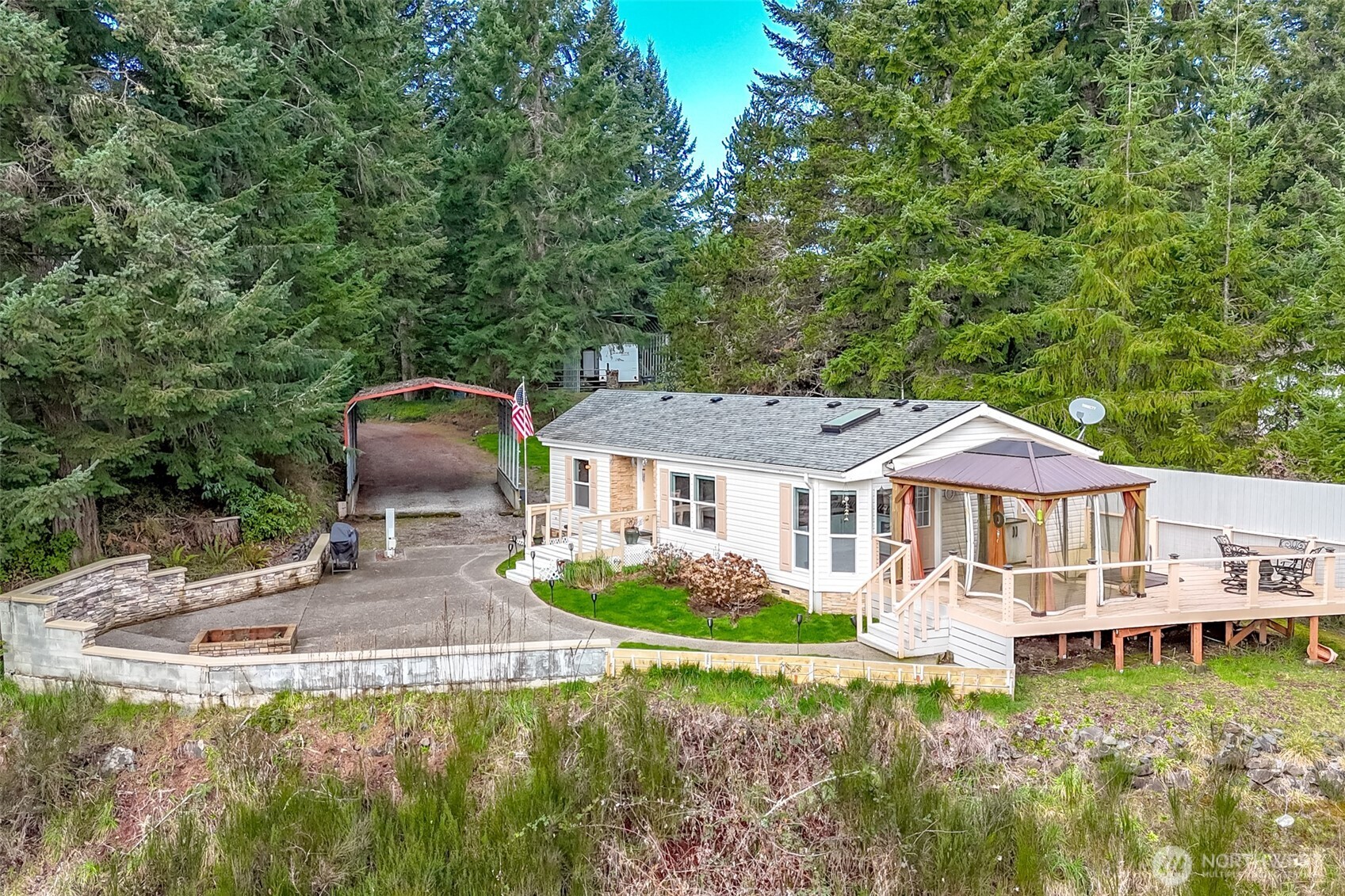 80 Northeast Bonanza Road Belfair, WA 98528 - Photo 3 of 31