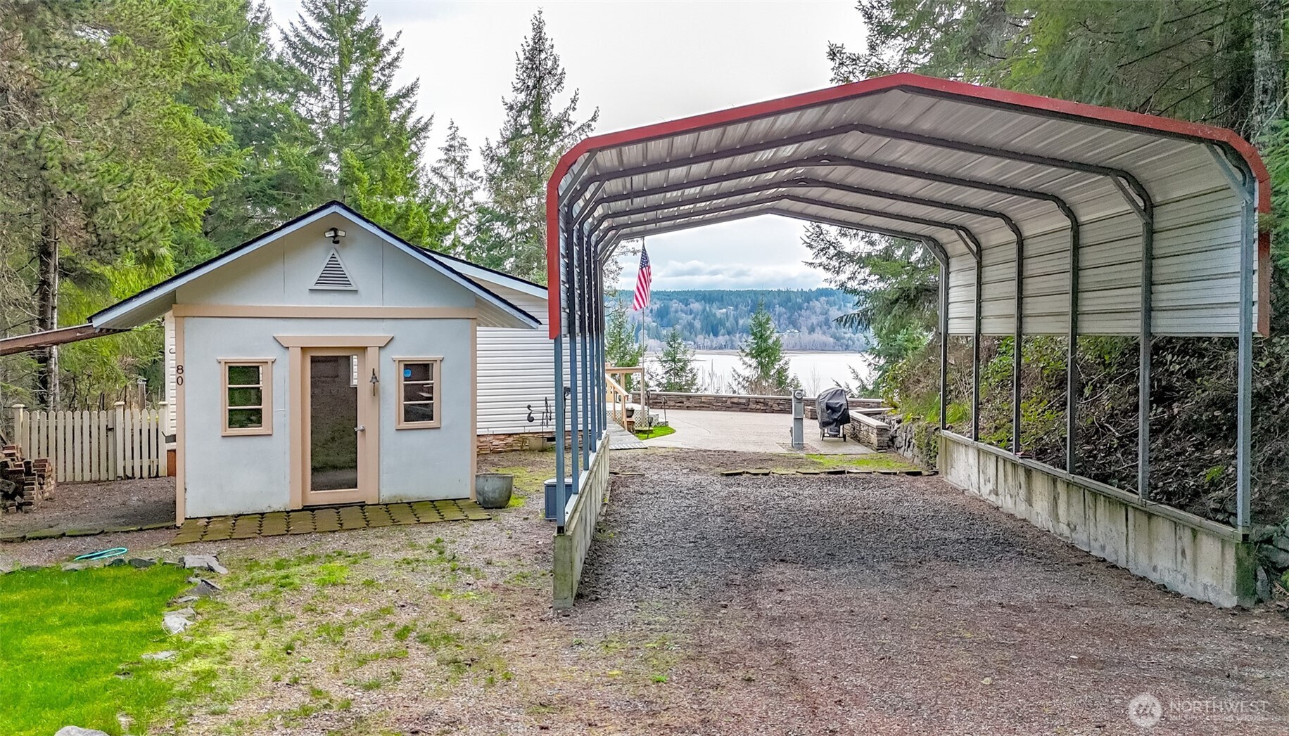 80 Northeast Bonanza Road Belfair, WA 98528 - Photo 9 of 31