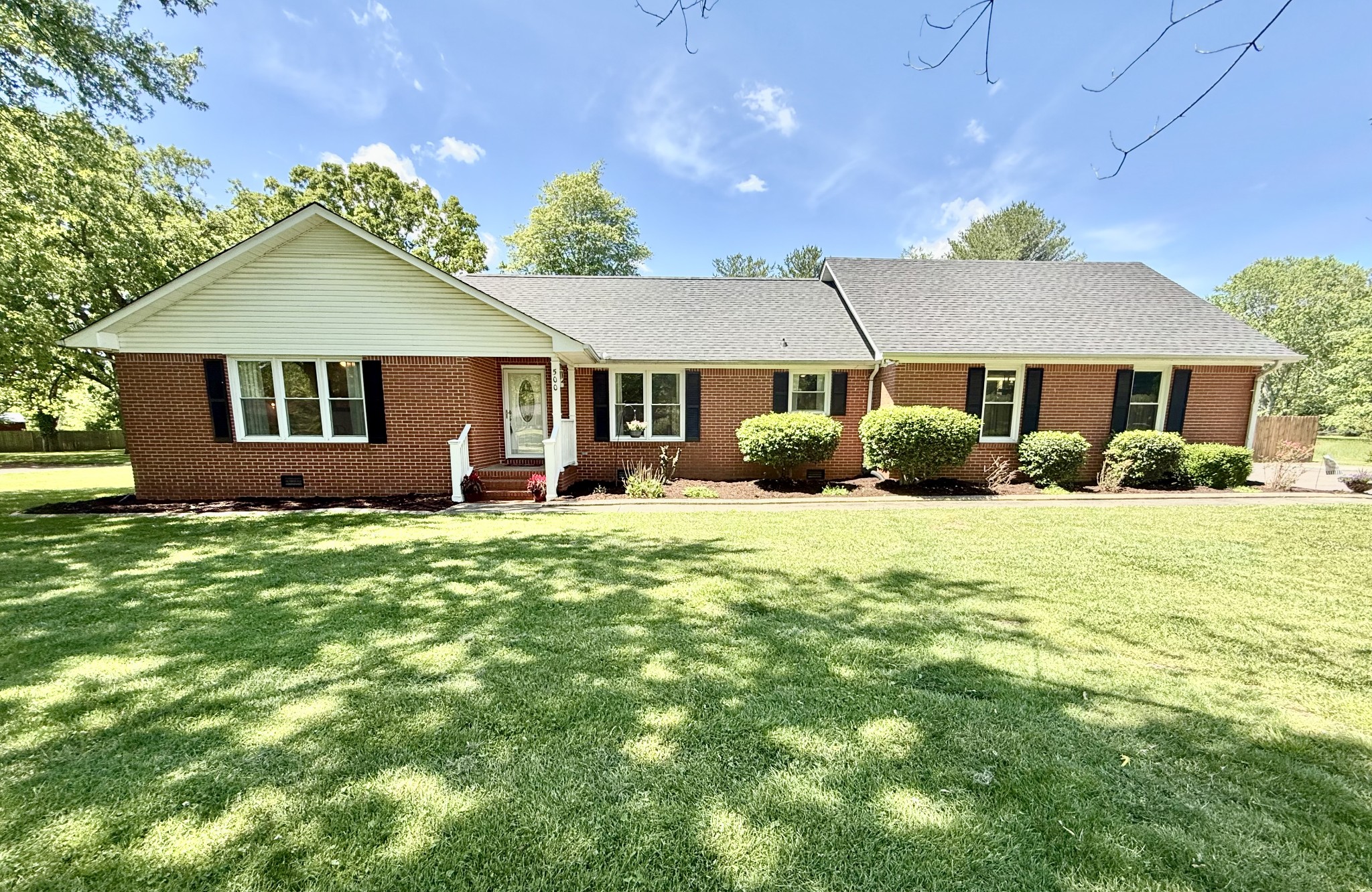 500 12 Oaks Road Tullahoma, TN 37388 - Photo 2 of 90 Gallery Image 2
