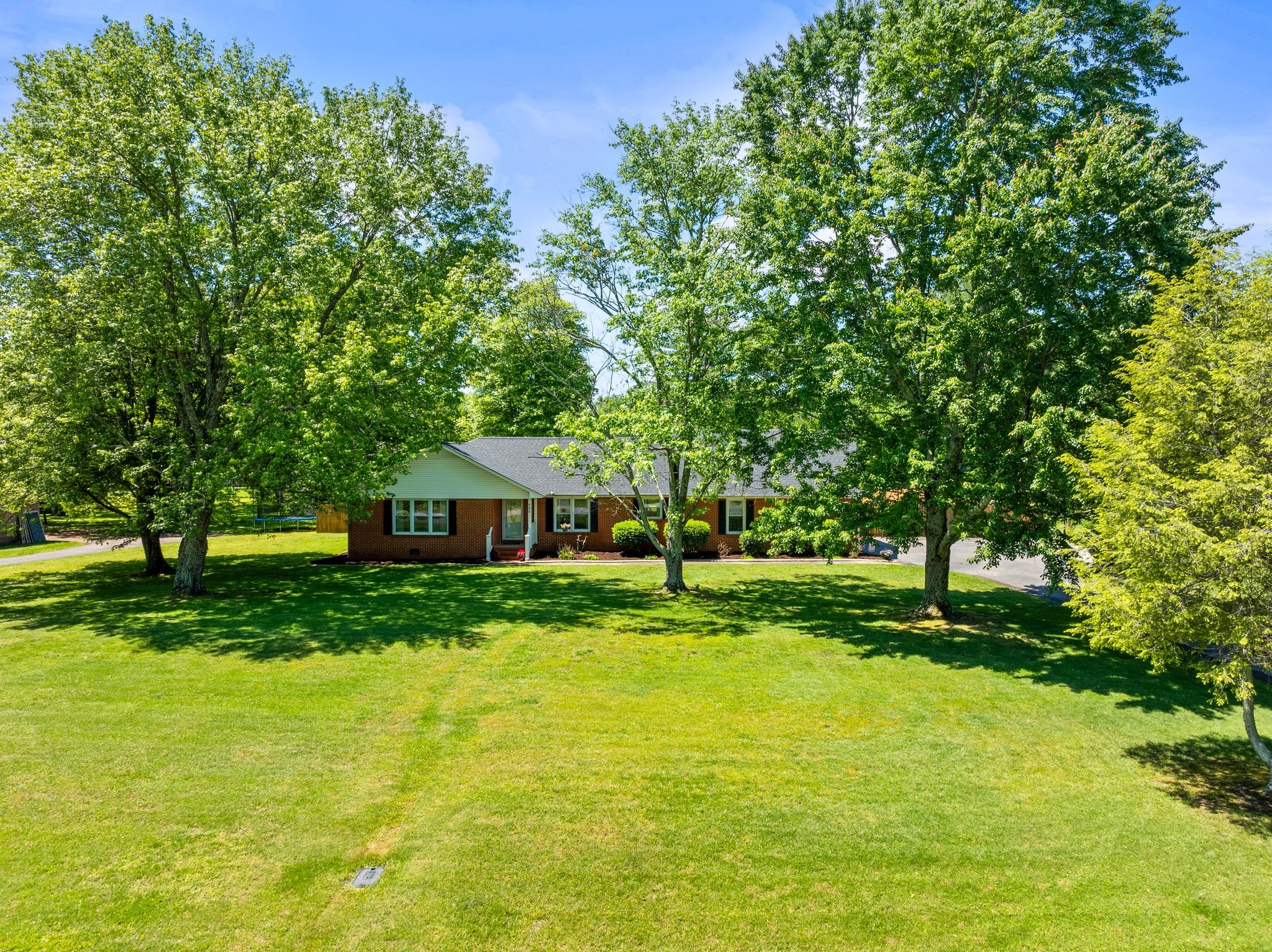 500 12 Oaks Road Tullahoma, TN 37388 - Photo 5 of 90 Gallery Image 5
