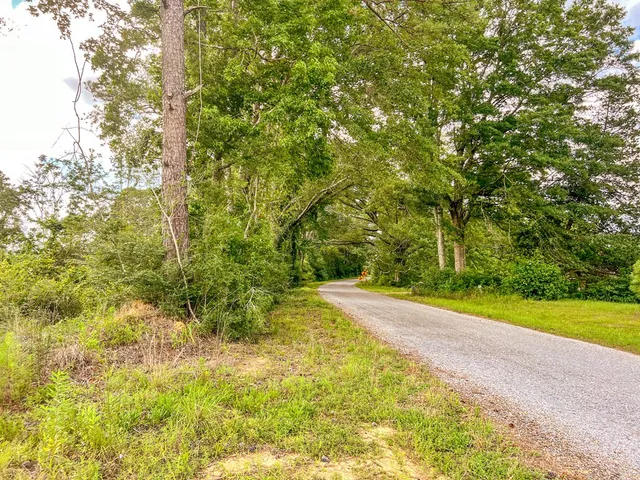 $212,500 | 5321 Graves Chapel Road, Gloster, MS 39638