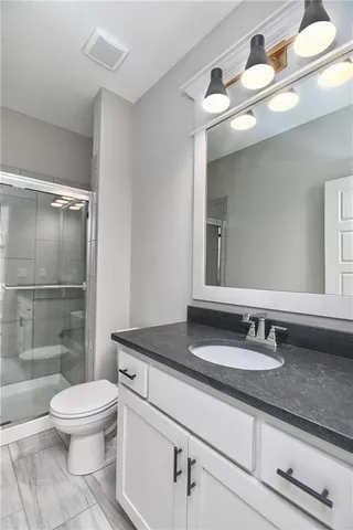 $694,950 | 6114 Lewis Drive, Shawnee, KS 66226