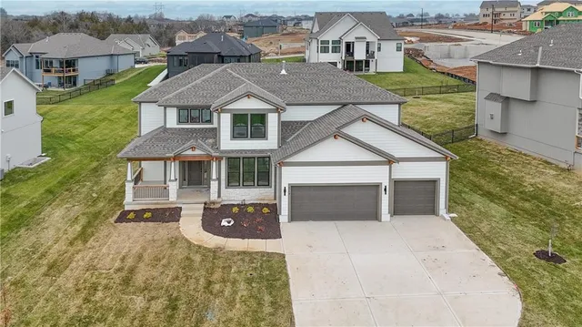 $694,950 | 6114 Lewis Drive, Shawnee, KS 66226