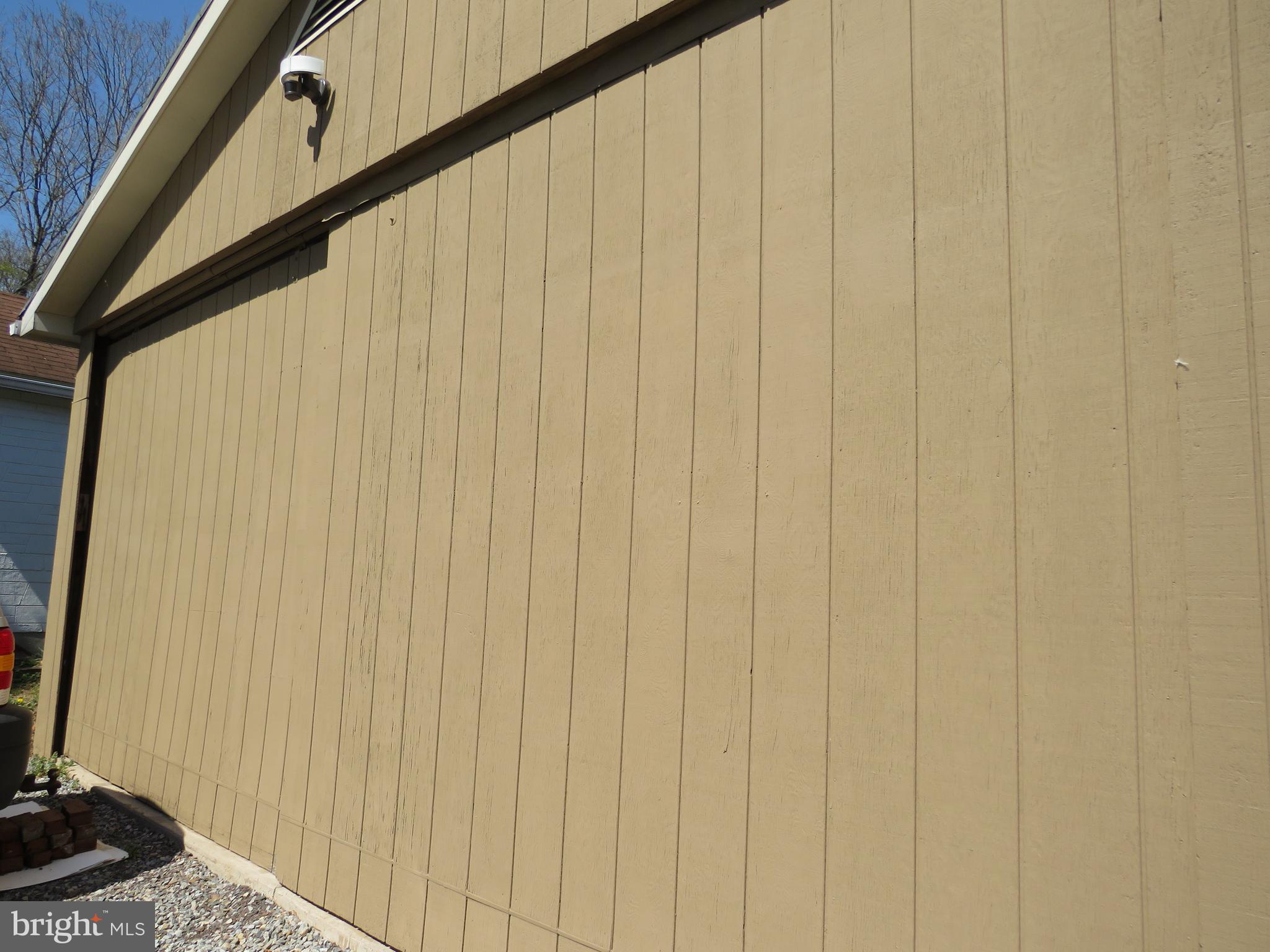 146 Preston Road Milford, NJ 08848 - Photo 8 of 57 GARAGE DOORS