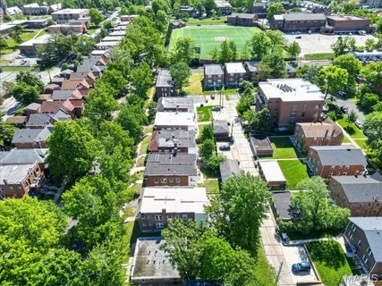 $305,000 | 6636 San Bonita Avenue, Unit 2W, Clayton, MO 63105