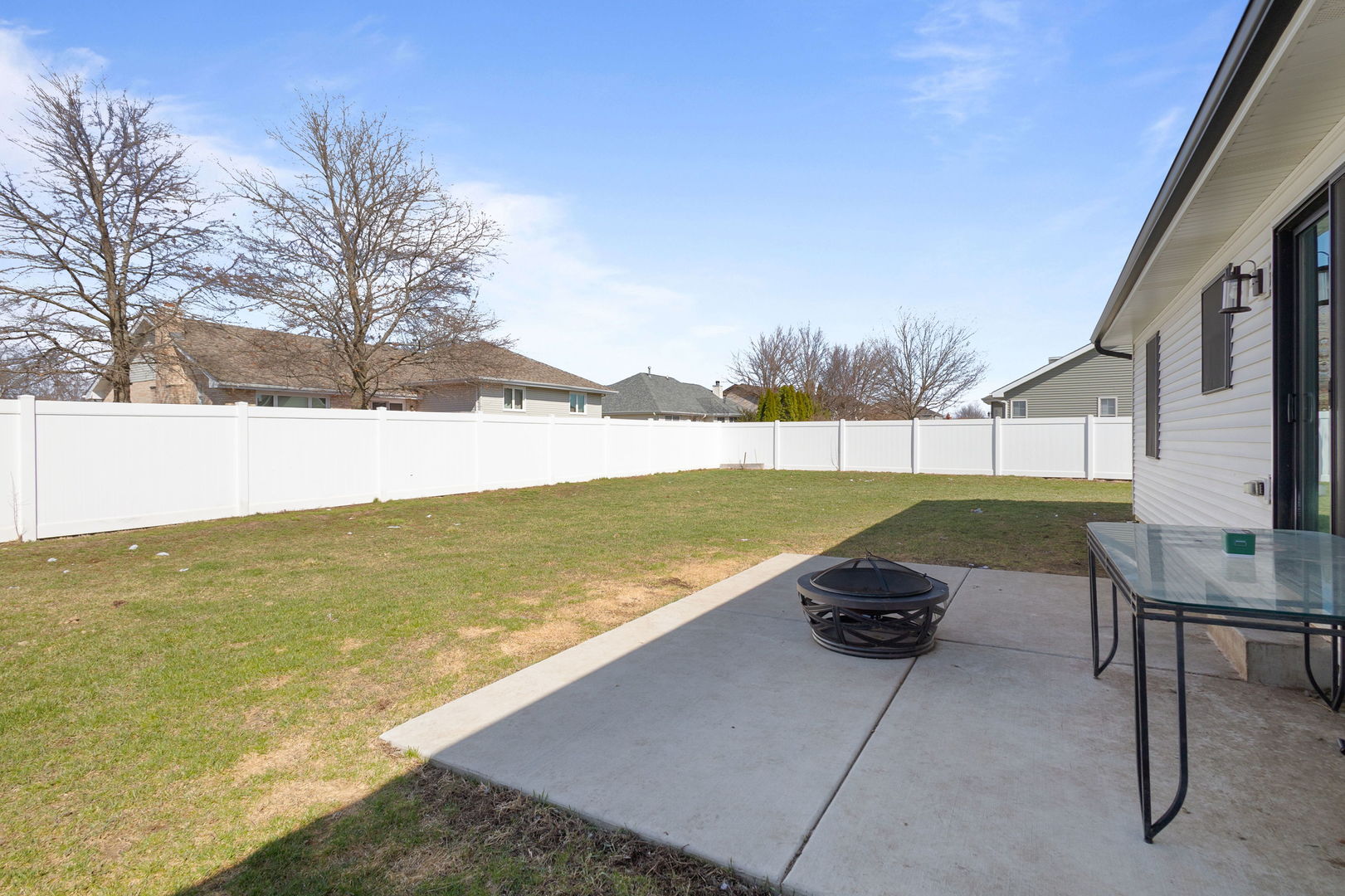 1059 Hummingbird Lane Peotone, IL 60468 - Photo 25 of 30 a view of an ocean and beach