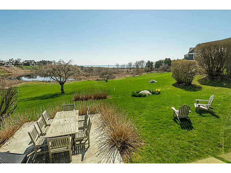 10 Westerly Road Westerly, RI 02891 - Photo 3 of 25 View.