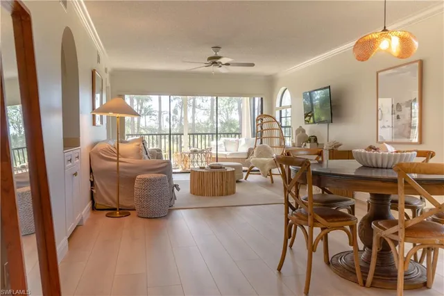 $4,000 | 265 Deerwood Circle, Unit 10, Naples, FL 34113