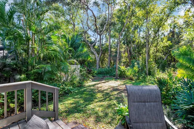 $749,950 | 306 Fan Palm Court Northeast, St. Petersburg, FL 33703