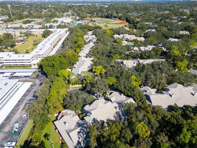 $749,950 | 306 Fan Palm Court Northeast, St. Petersburg, FL 33703