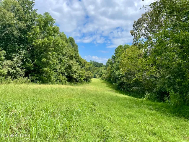$8,100,000 | 400 Little Dogwood Valley Road, Kingston, TN 37763