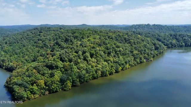 $8,100,000 | 400 Little Dogwood Valley Road, Kingston, TN 37763