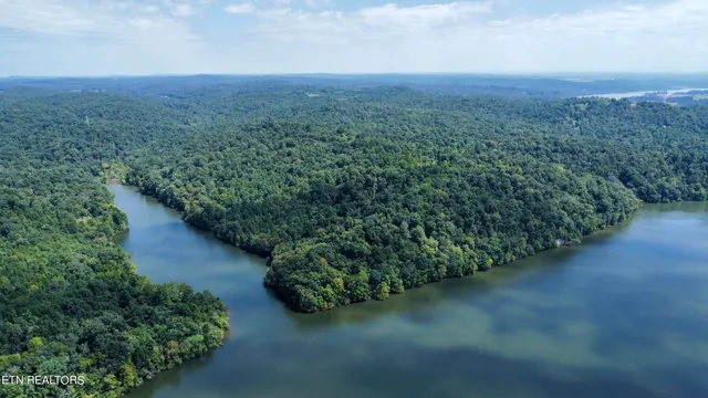 $8,100,000 | 400 Little Dogwood Valley Road, Kingston, TN 37763