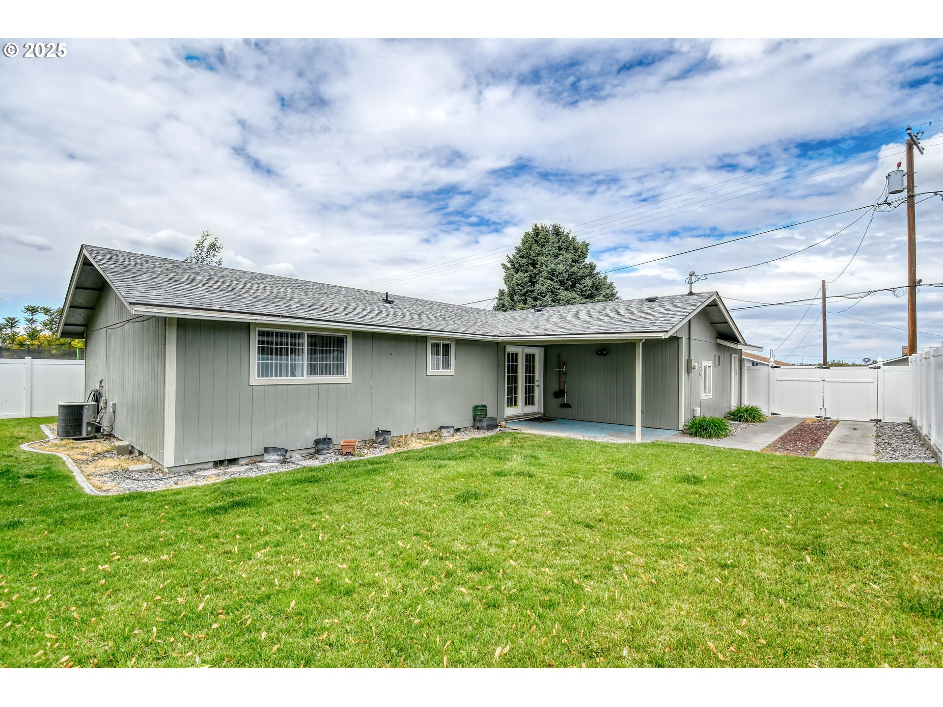 914 East Ridgeway Avenue Hermiston, OR 97838 - Photo 37 of 44 Gallery Image 37