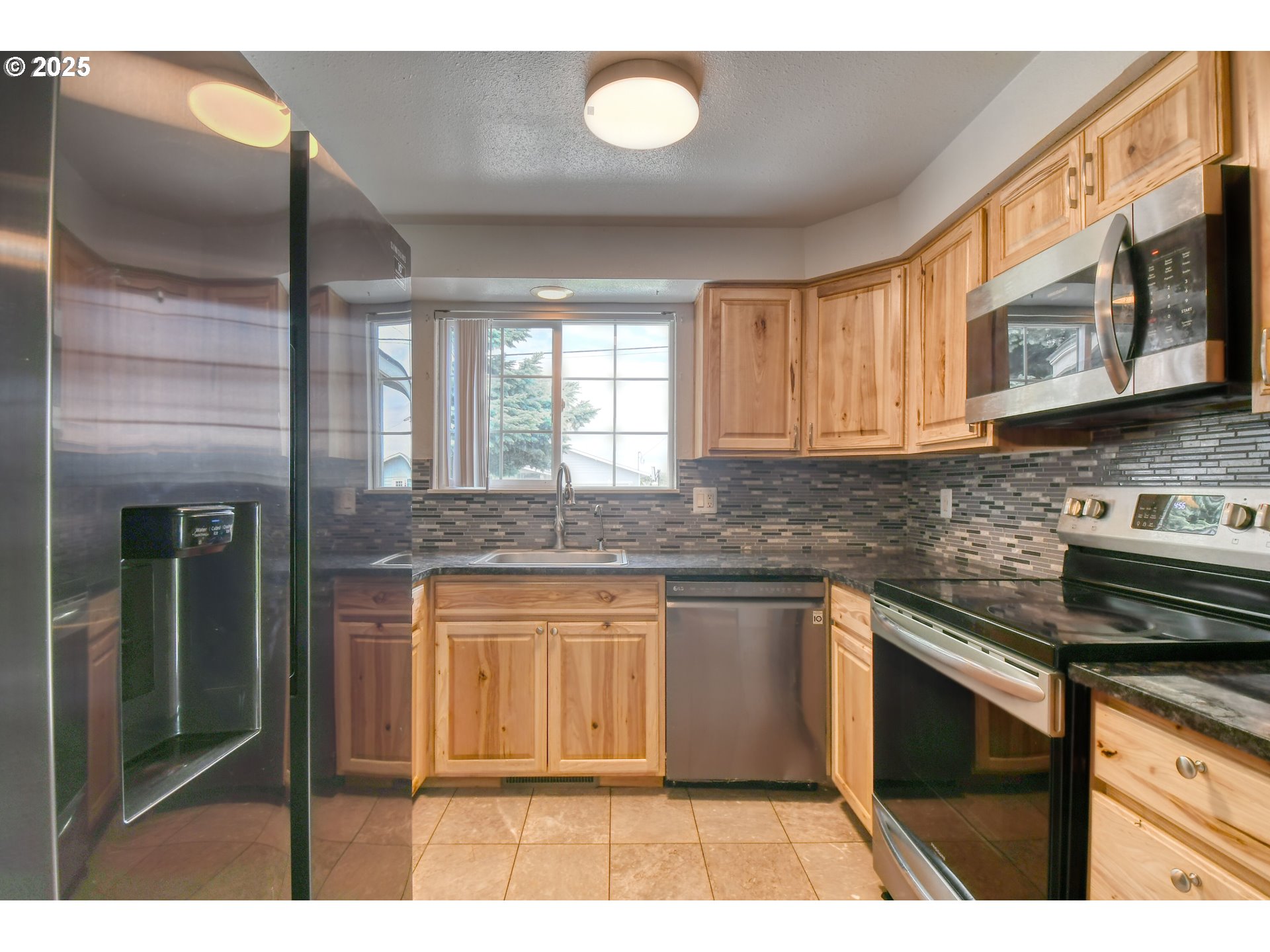 914 East Ridgeway Avenue Hermiston, OR 97838 - Photo 10 of 44 Gallery Image 10