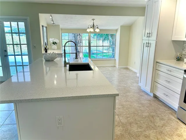$674,900 | 17017 Paula Lane, Lutz, FL 33558